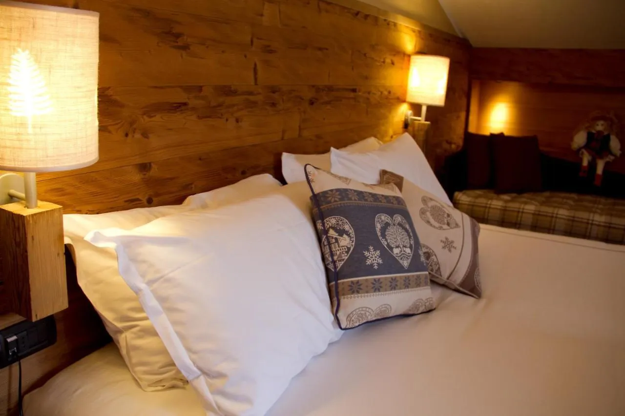 Hotel Nevada Bormio 3*,  Italy